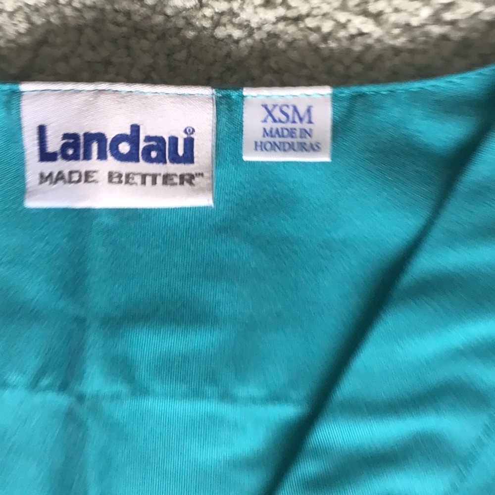 Womens Scrub Top - Picture 2 of 4